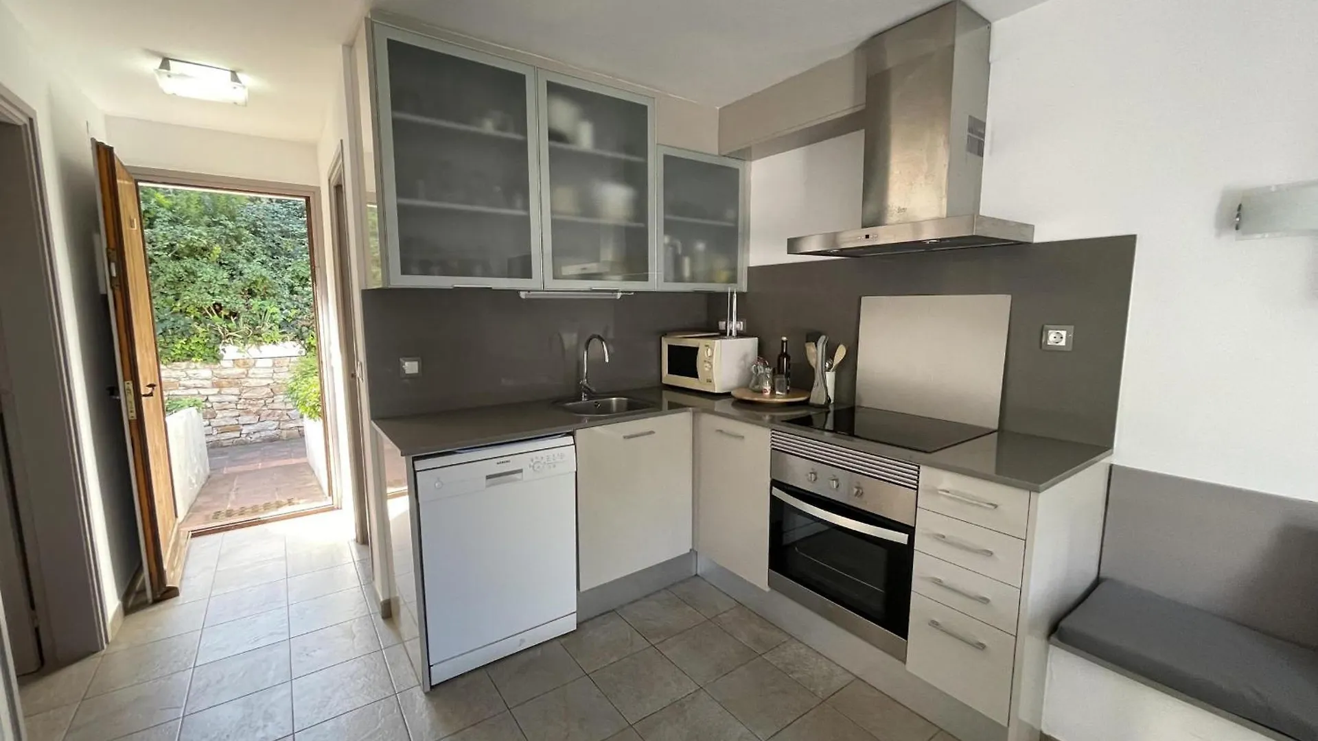Acogedor Apartamento Con Piscina Comunitaria, Cerca De La Playa De Sa Tuna - Es-226-26 Begur 0*,  İspanya